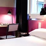 Casa Gracia Hostel Barcelona