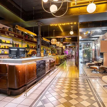 카사 그라시아 호스텔