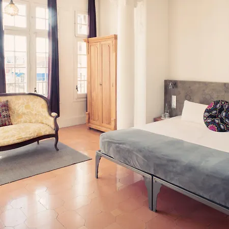 Casa Gracia Hostal *